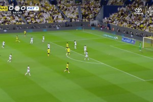 胜利1-0领先！纳吉迪传中，安吉洛凌空端射破门