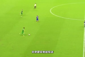 京沪大战名场面：韦世豪过掉朱辰杰后被放倒，前者C语言问候后者